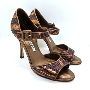 MANOLO BLAHNIK Sequined Mary Jane 36/6